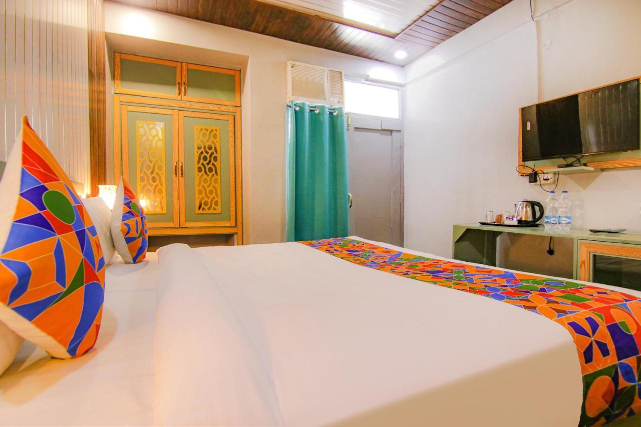 רישיקש Fabhotel Hi By Madras מראה חיצוני תמונה
