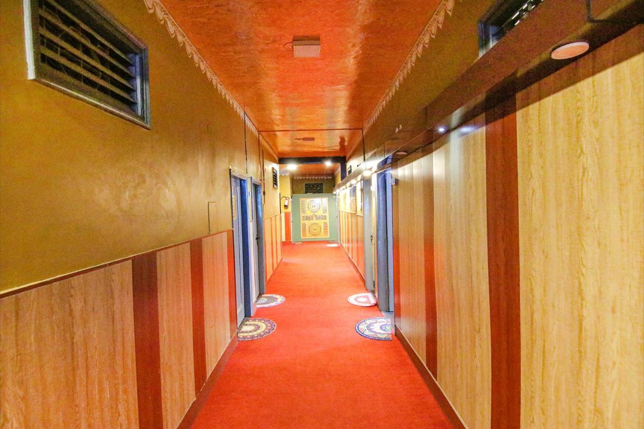 רישיקש Fabhotel Hi By Madras מראה חיצוני תמונה